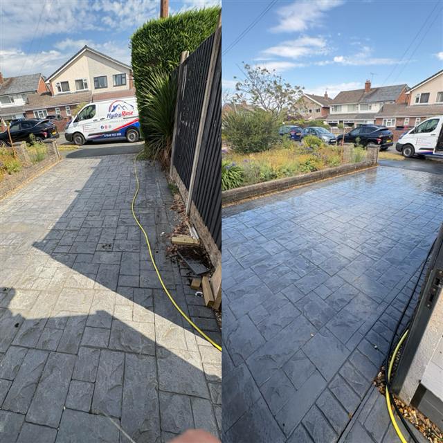 Block paving driveway cleaned by HydroRinse
